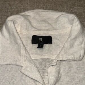 White Banana Republic Men’s collared short sleeved button down shirt